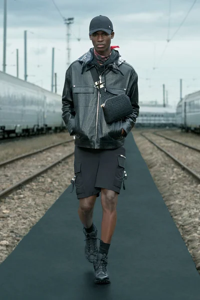 Look 38